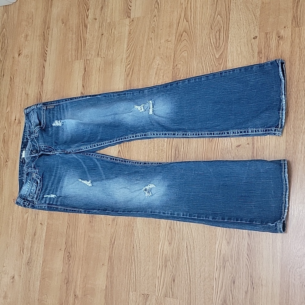 Silver Pioneer Distressed Bootcut Jeans Size 29